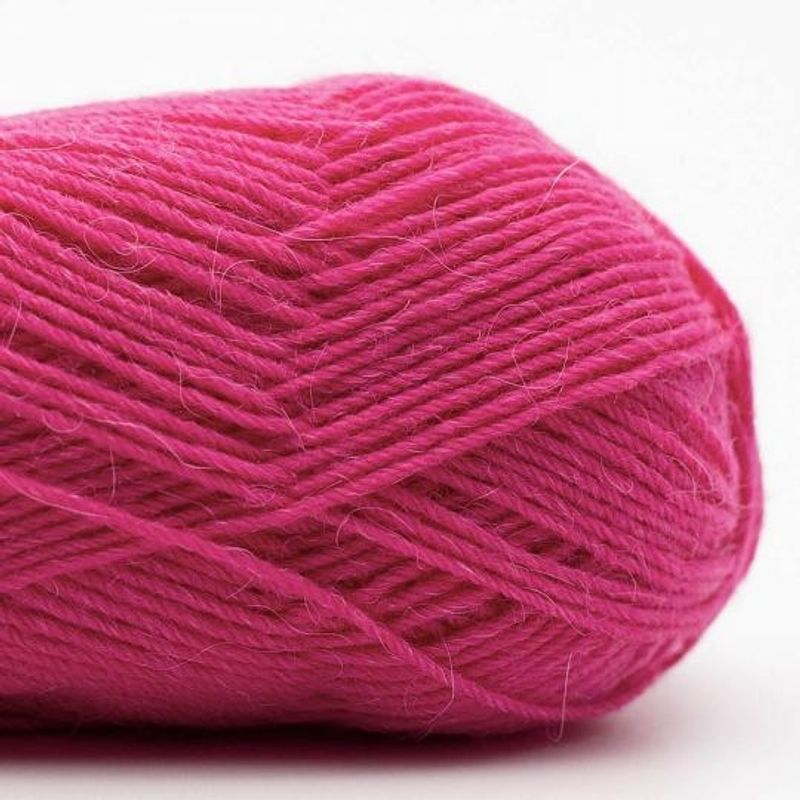 Edelweiss 4 ply - Violet pink