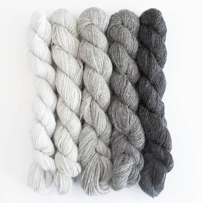 Hovedbilde Babyalpaca minis - Shades of grey
