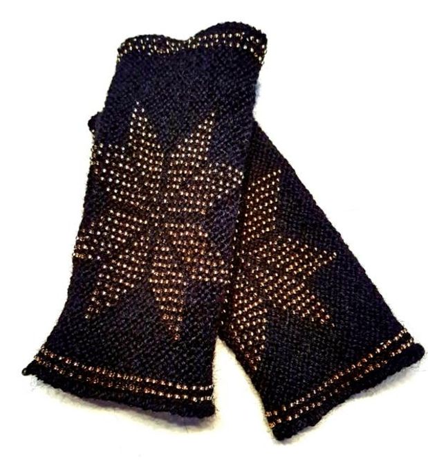 Hovedbilde Strikkepakke - stor åttebladsrose