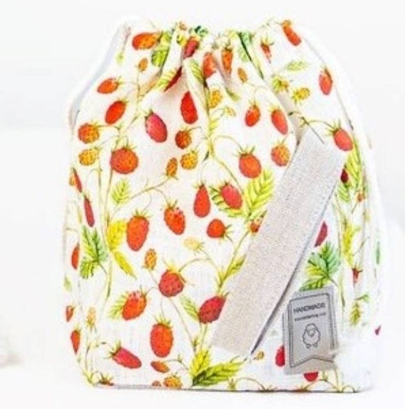 Liten prosjektpose med markjordbær